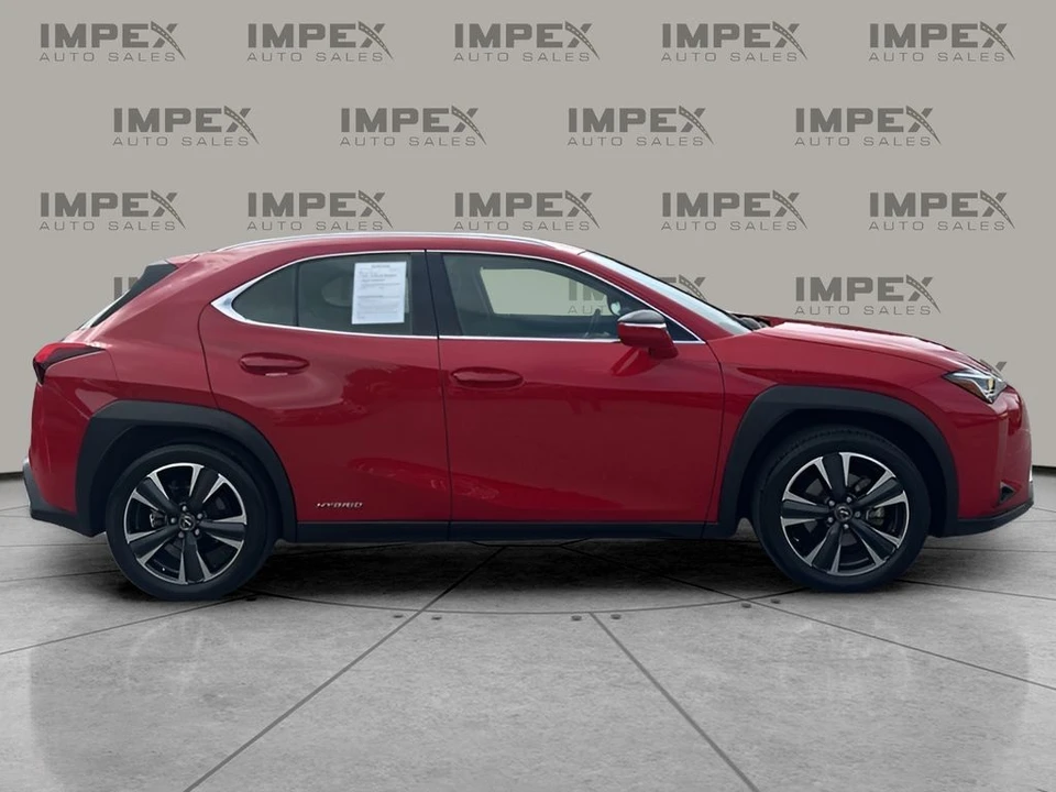 2020 Lexus - Image 6 of 12