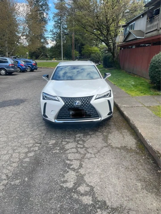 2020 Lexus - Image 2 of 17