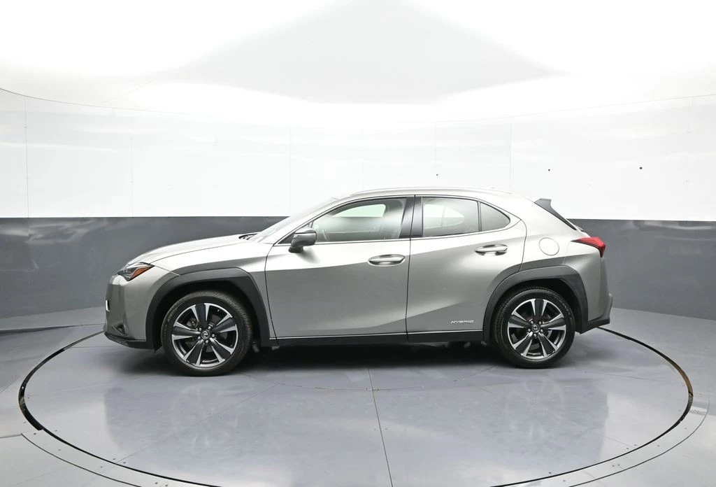 2020 Lexus - Image 9 of 31