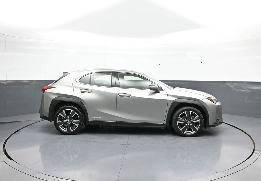2020 Lexus - Image 5 of 31