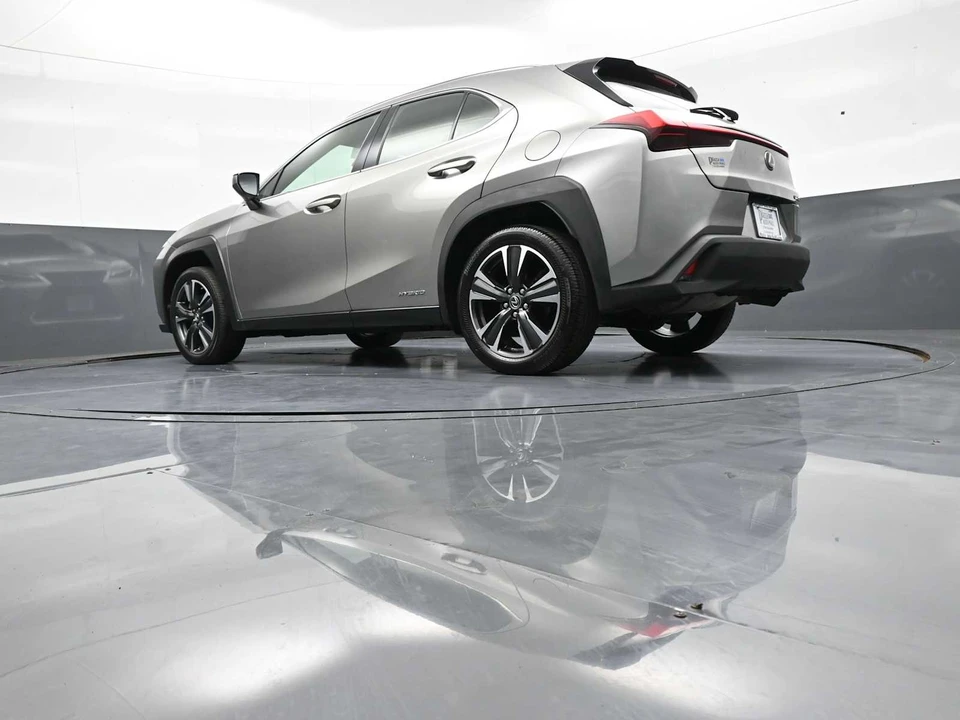 2020 Lexus - Image 31 of 31