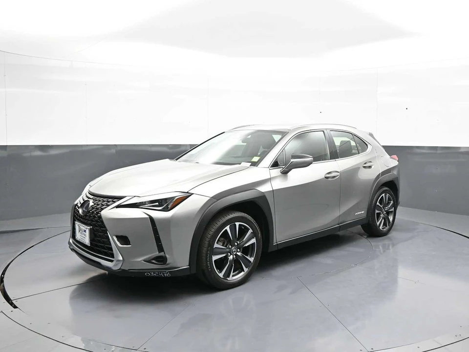 2020 Lexus - Image 9 of 31