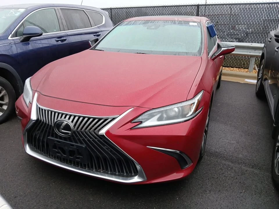 2020 Lexus ES 7th Gen - Image 3 of 11