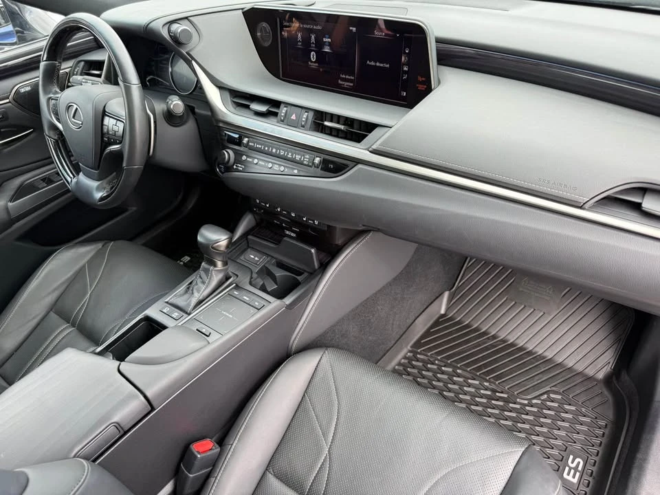 2020 Lexus ES 7th Gen - Image 19 of 19