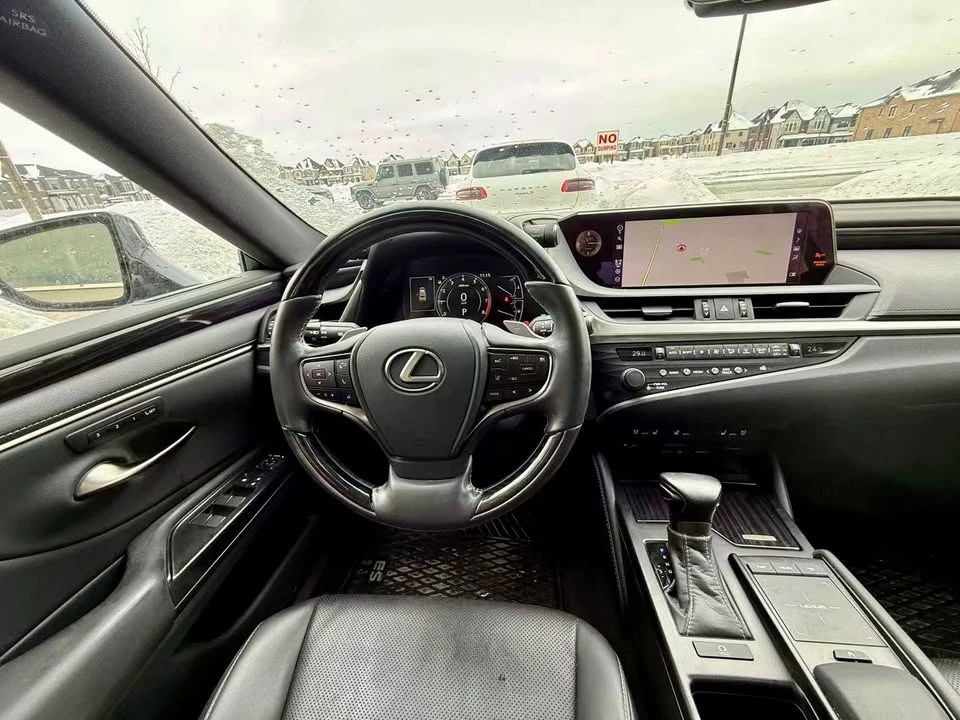 2020 Lexus ES 7th Gen - Image 7 of 11