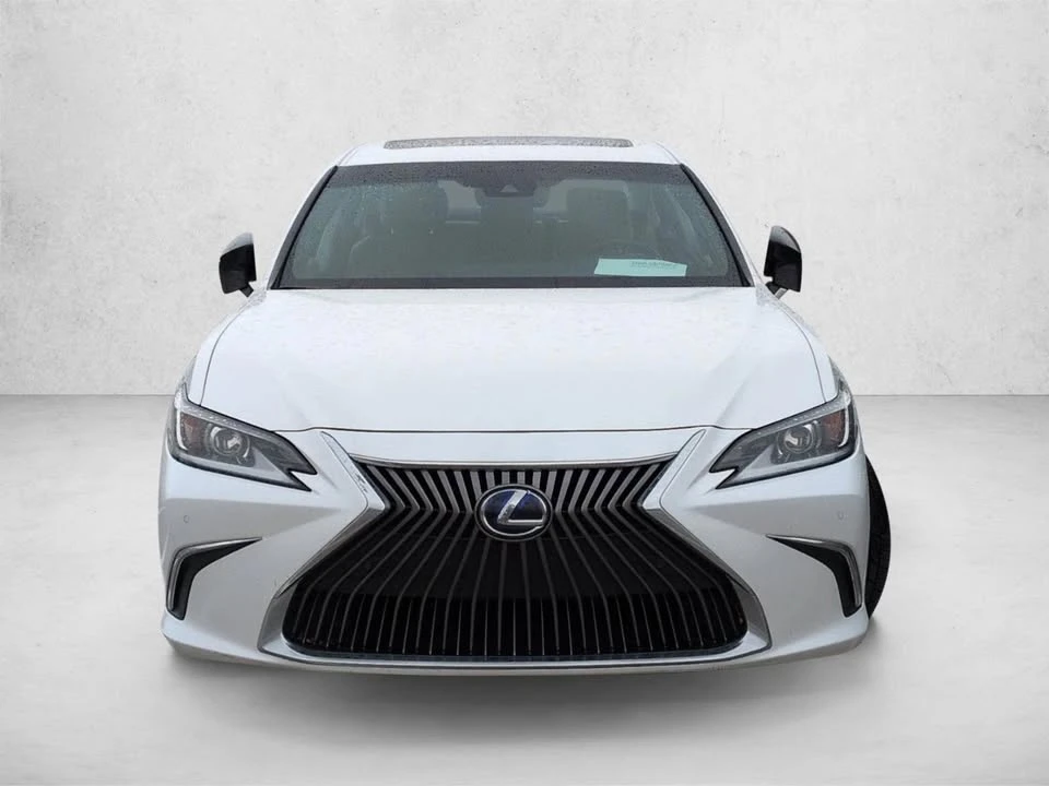 2020 Lexus ES 7th Gen - Image 2 of 12