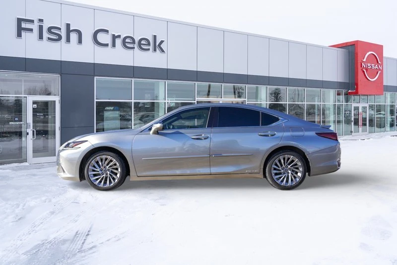 2020 Lexus ES 7th Gen - Image 2 of 19