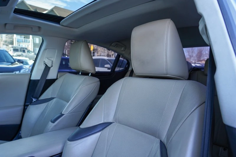 2020 Lexus ES 7th Gen - Image 19 of 19