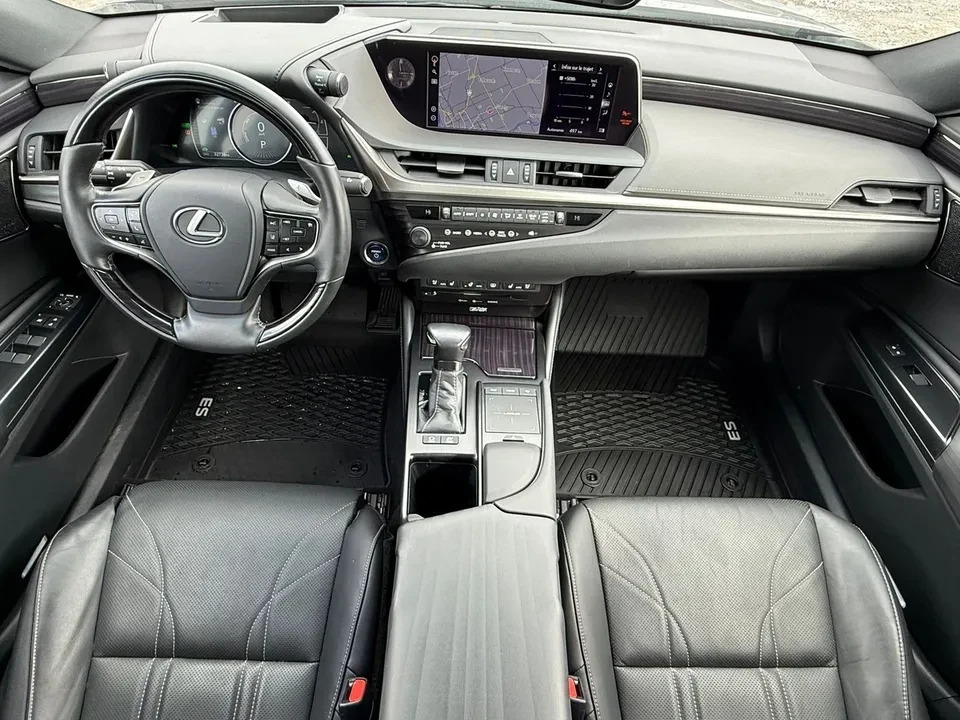 2020 Lexus ES 7th Gen - Image 7 of 15