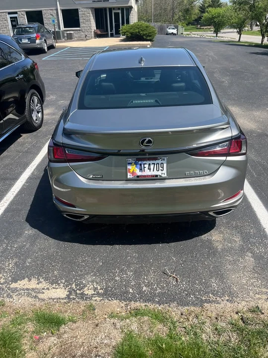 2020 Lexus ES 7th Gen - Image 3 of 7