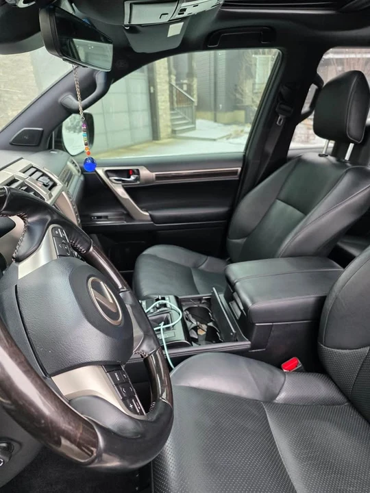 2020 Lexus GX 2nd Gen - Image 10 of 10