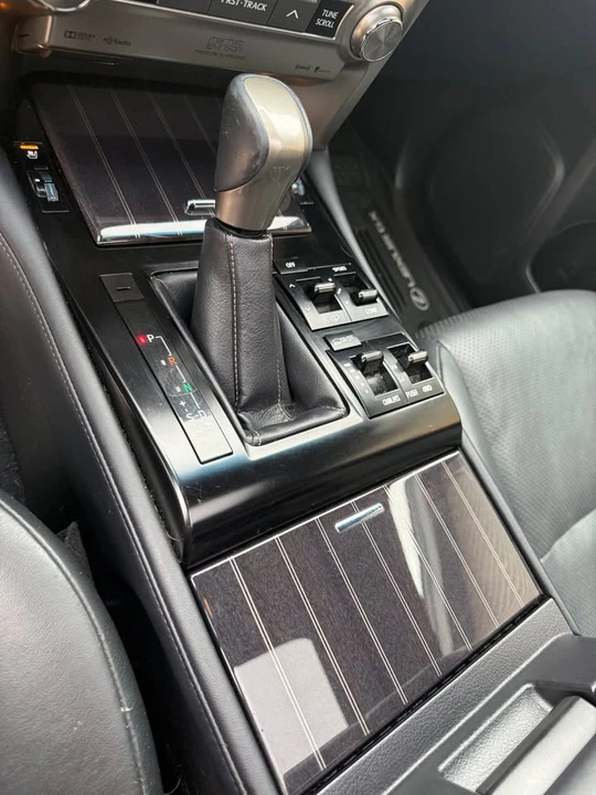 2020 Lexus GX 2nd Gen - Image 15 of 20