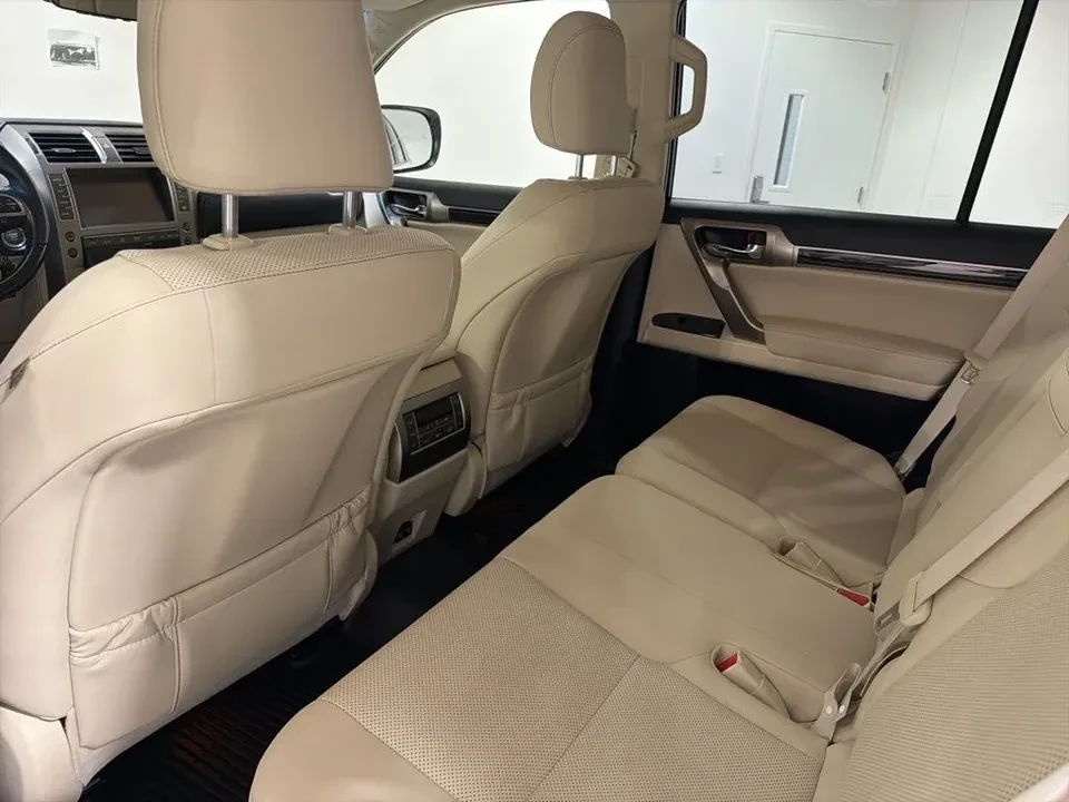 2020 Lexus GX 2nd Gen - Image 16 of 18