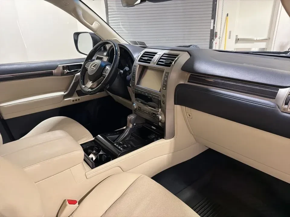 2020 Lexus GX 2nd Gen - Image 17 of 18