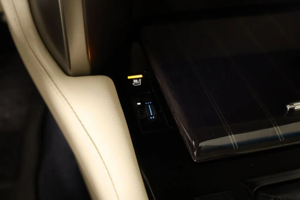 2020 Lexus GX 2nd Gen - Image 9 of 20
