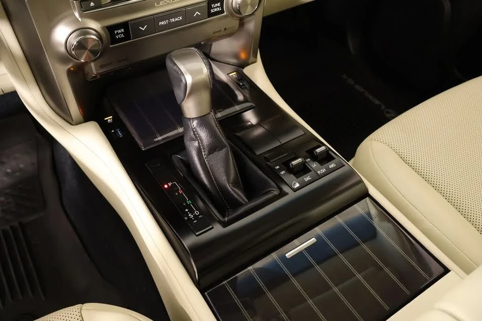2020 Lexus GX 2nd Gen - Image 11 of 20