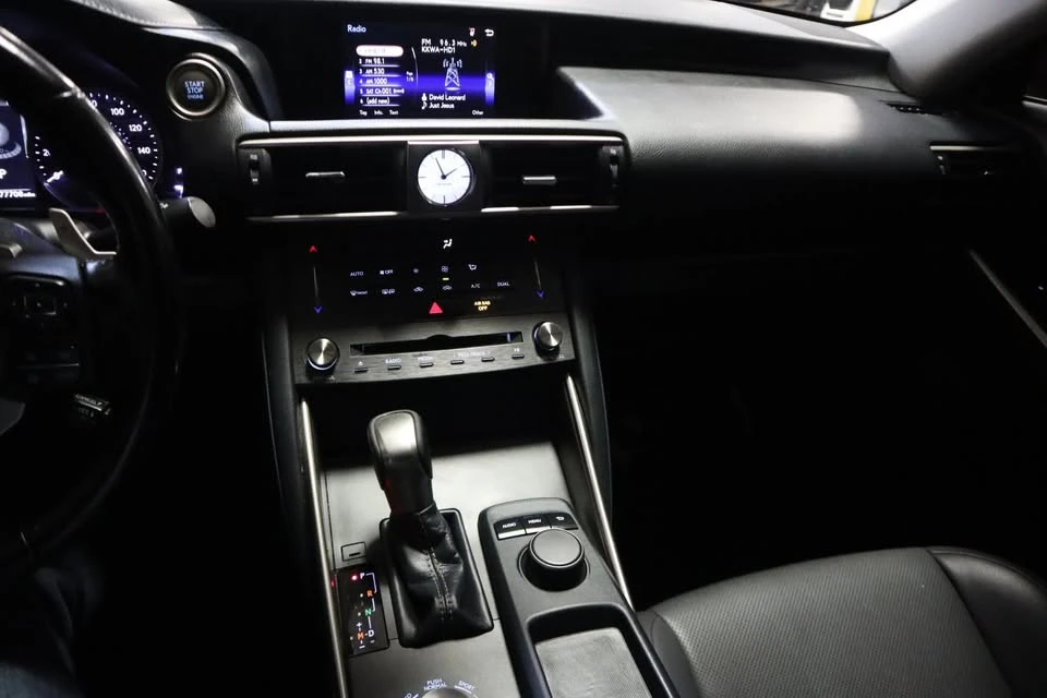 2020 Lexus IS 3rd Gen - Image 17 of 20