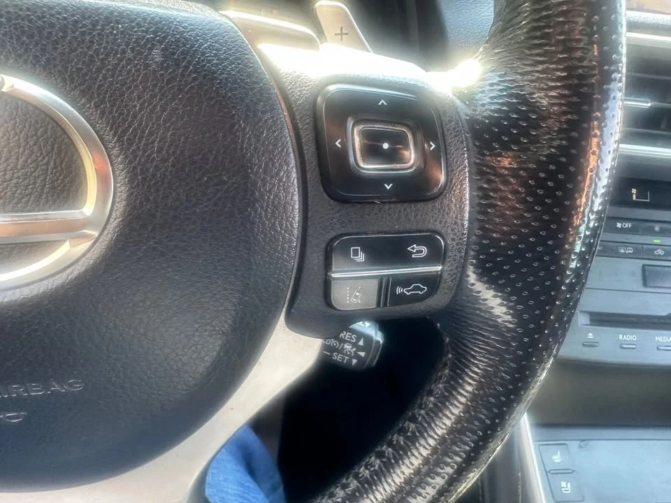 2020 Lexus IS 3rd Gen - Image 15 of 20