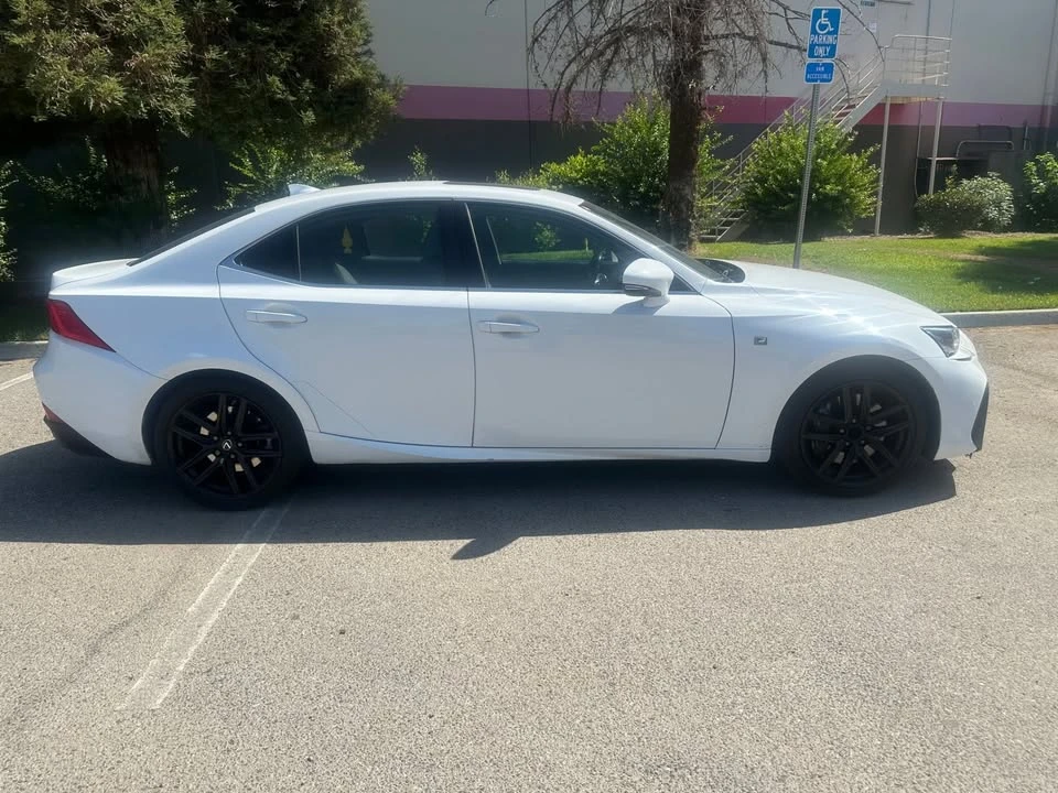 2020 Lexus IS 3rd Gen - Image 6 of 20