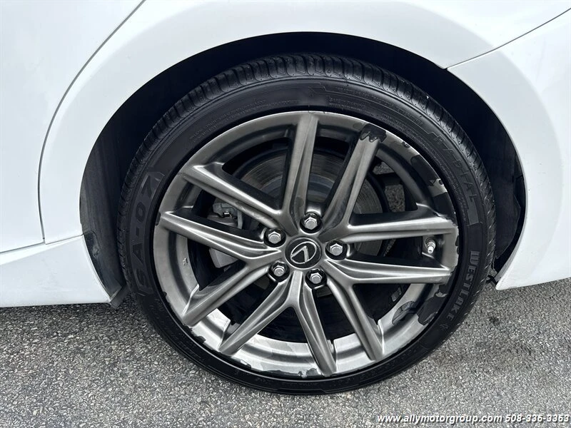 2020 Lexus IS 3rd Gen - Image 9 of 19