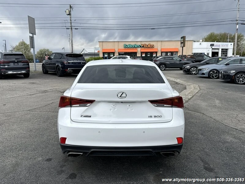 2020 Lexus IS 3rd Gen - Image 5 of 19