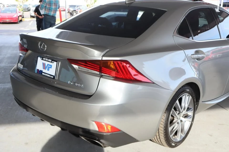 2020 Lexus IS 3rd Gen - Image 7 of 20