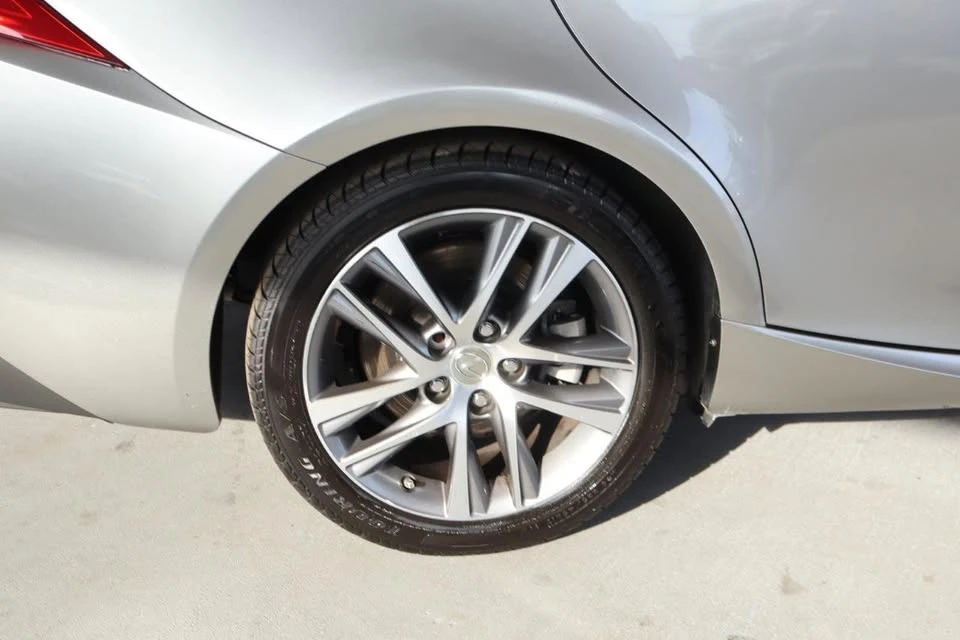 2020 Lexus IS 3rd Gen - Image 5 of 20