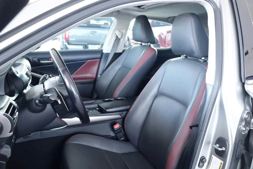 2020 Lexus IS 3rd Gen - Image 16 of 20
