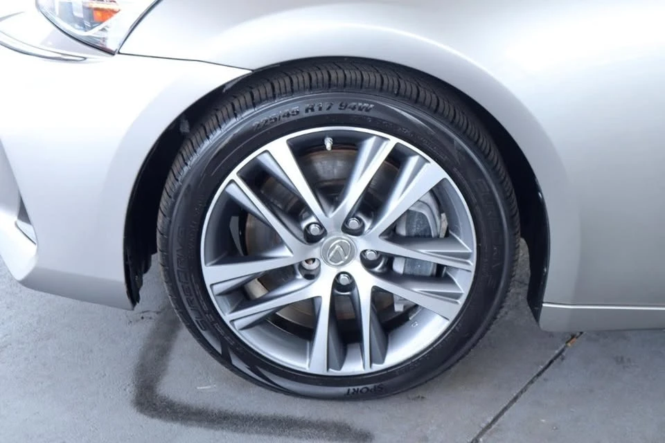 2020 Lexus IS 3rd Gen - Image 12 of 20