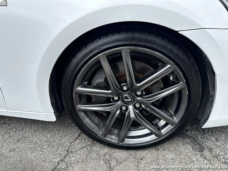 2020 Lexus IS 3rd Gen - Image 11 of 19