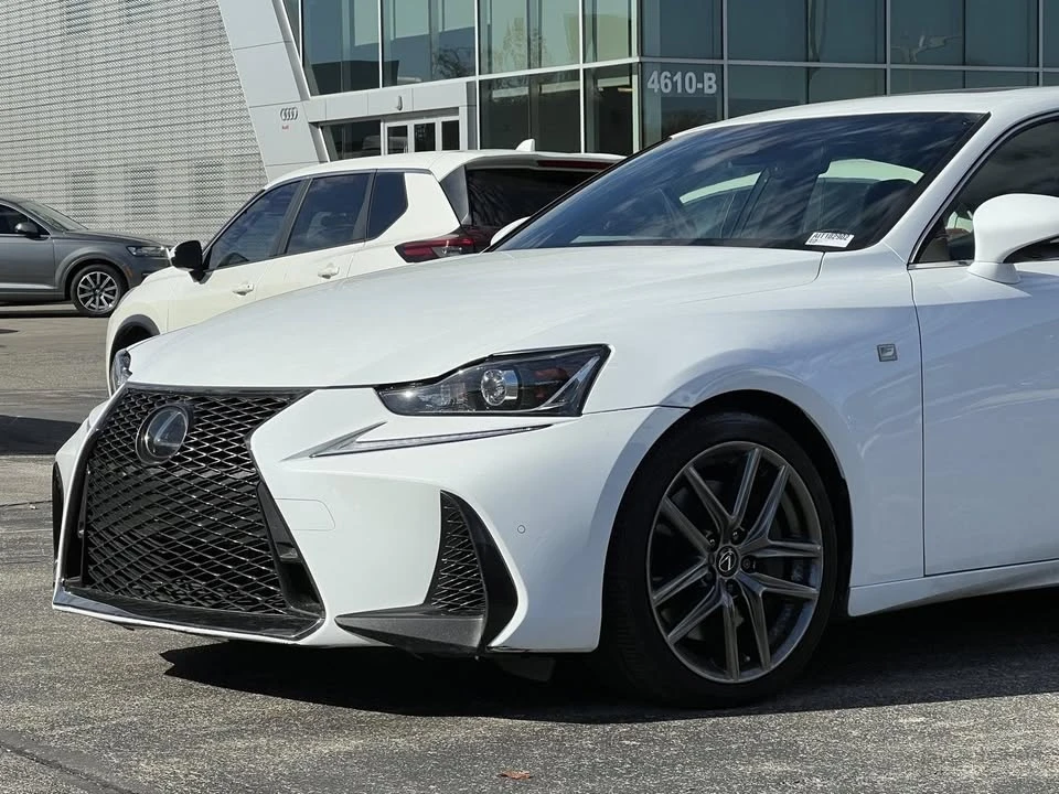 2020 Lexus IS 3rd Gen - Image 6 of 19