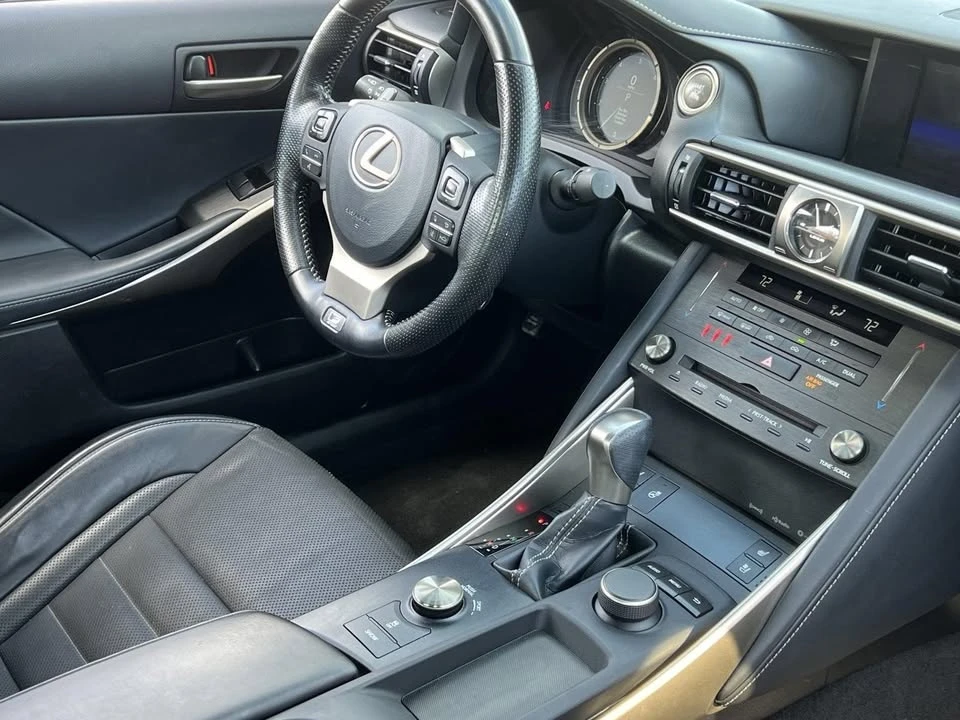 2020 Lexus IS 3rd Gen - Image 9 of 19