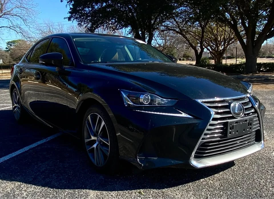 2020 Lexus IS 3rd Gen - Image 8 of 12