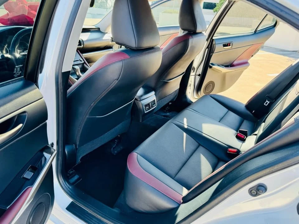 2020 Lexus IS 3rd Gen - Image 17 of 19