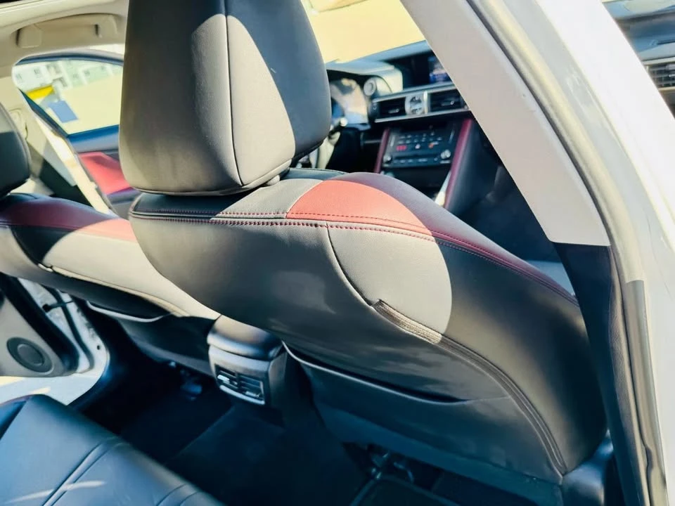 2020 Lexus IS 3rd Gen - Image 16 of 19