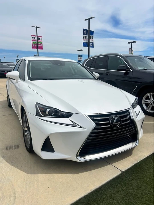 2020 Lexus IS 3rd Gen - Image 3 of 9