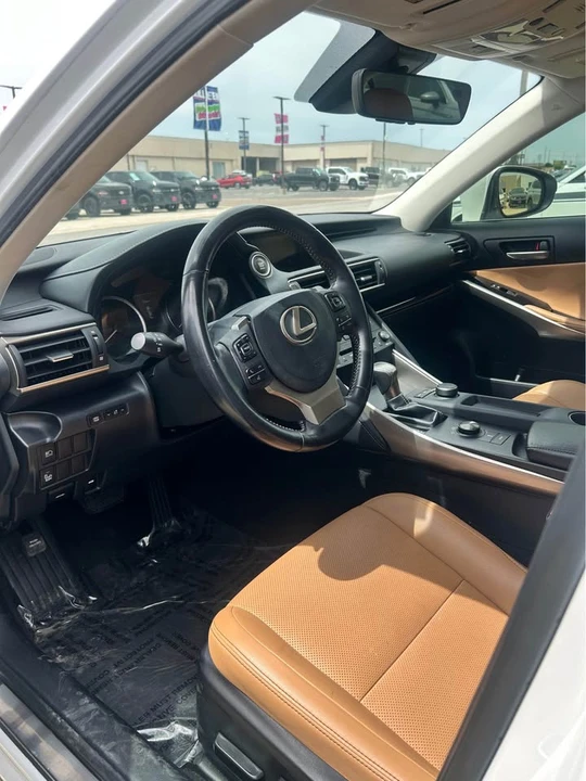 2020 Lexus IS 3rd Gen - Image 7 of 9