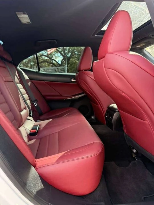 2020 Lexus IS 3rd Gen - Image 19 of 20
