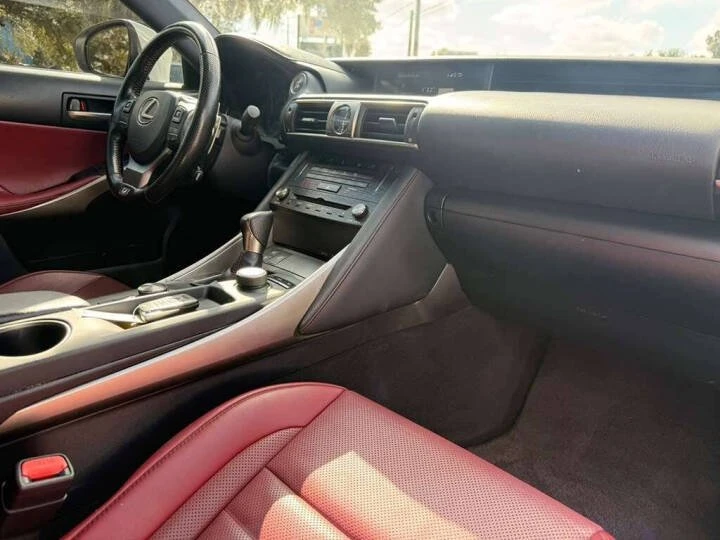 2020 Lexus IS 3rd Gen - Image 17 of 20