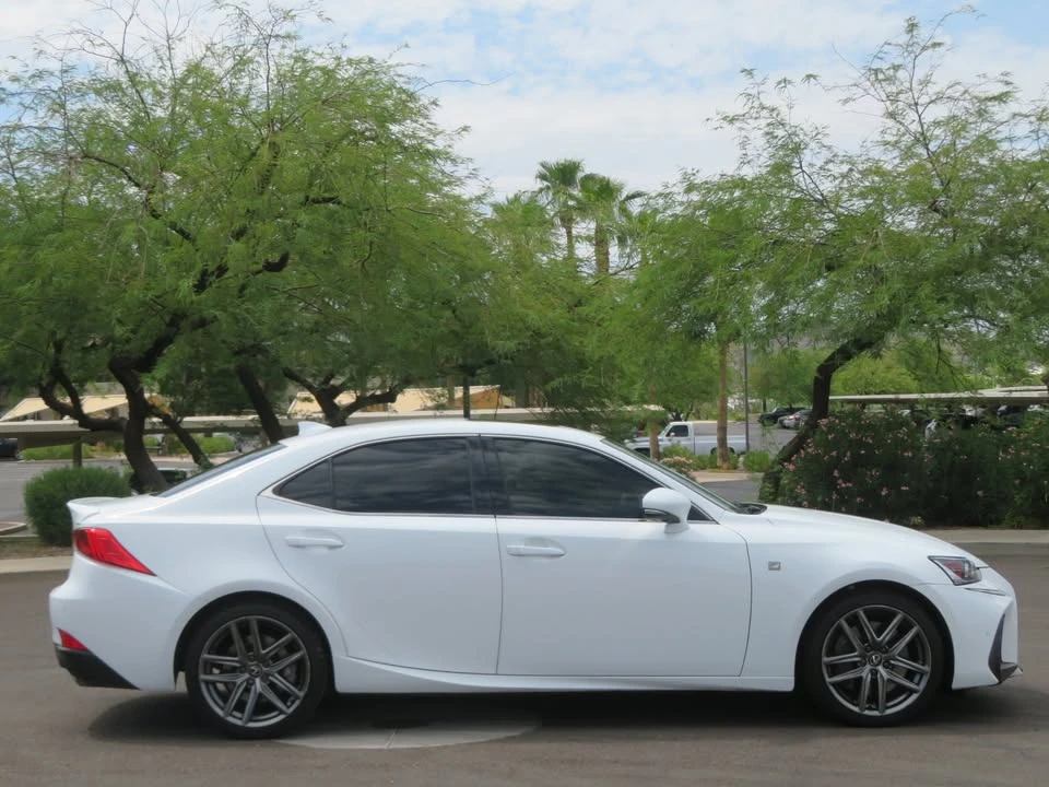 2020 Lexus IS 3rd Gen - Image 10 of 20