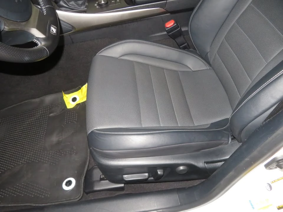 2020 Lexus IS 3rd Gen - Image 18 of 20