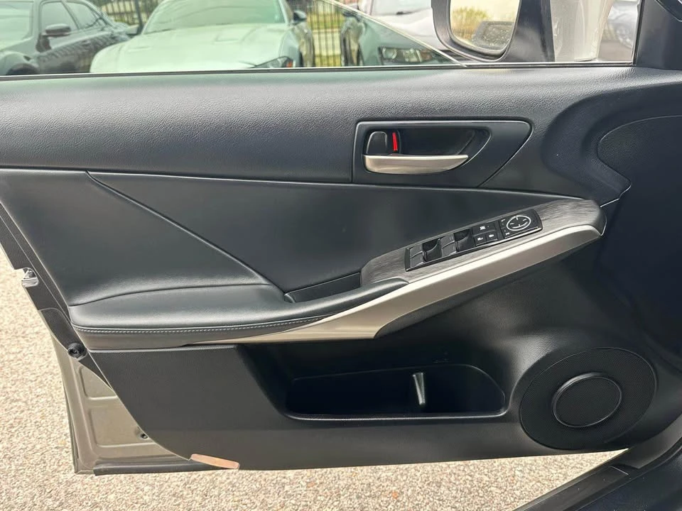 2020 Lexus IS 3rd Gen - Image 20 of 20
