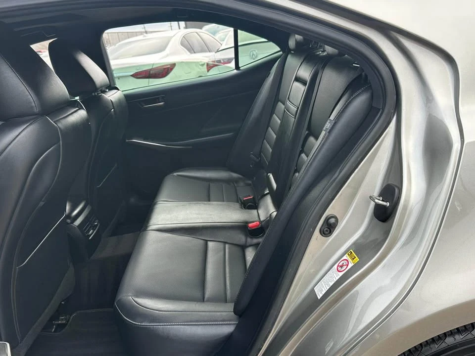 2020 Lexus IS 3rd Gen - Image 13 of 20