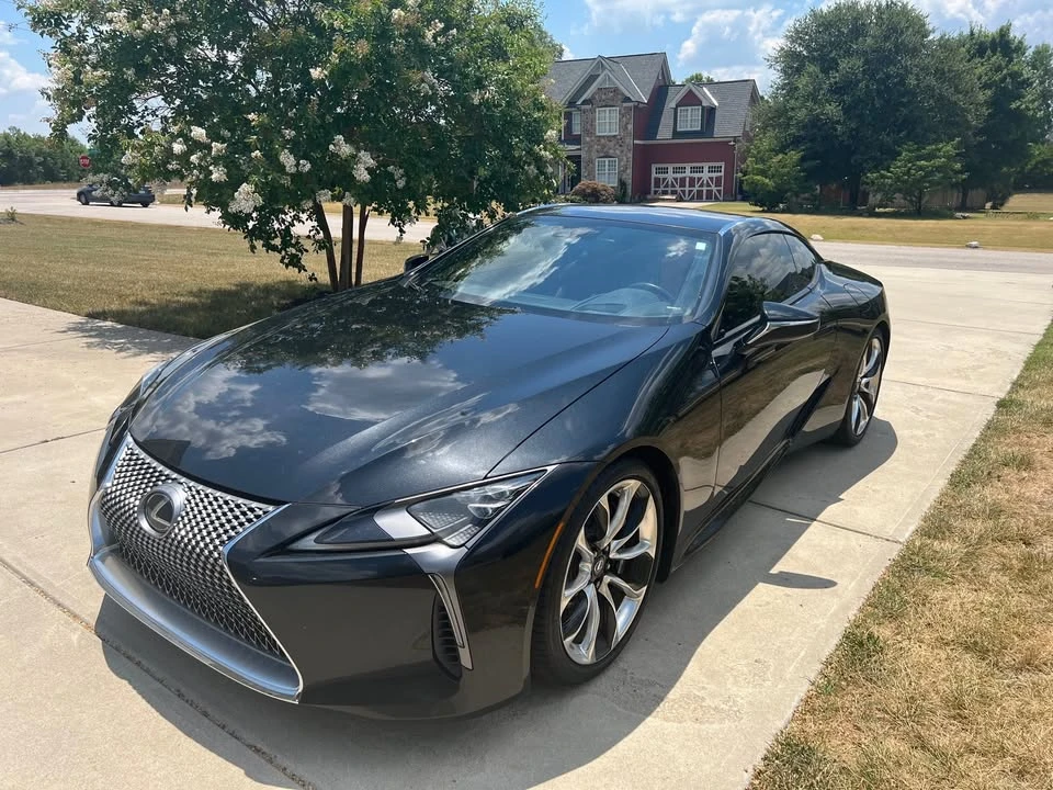 2020 Lexus LC - Image 9 of 14