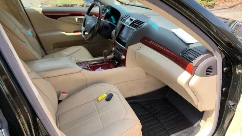 2020 Lexus LS 4th Gen - Image 9 of 19