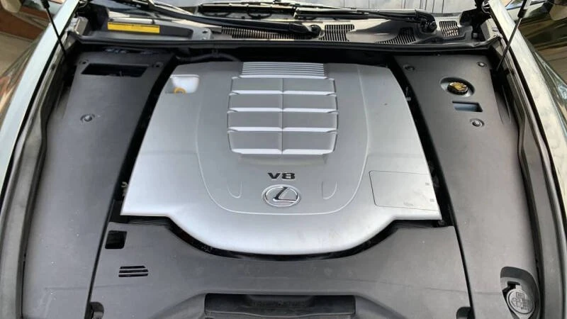 2020 Lexus LS 4th Gen - Image 15 of 19