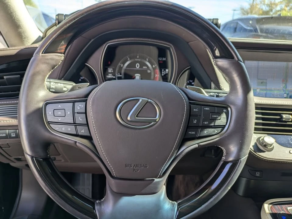 2020 Lexus LS 5th Gen - Image 8 of 18