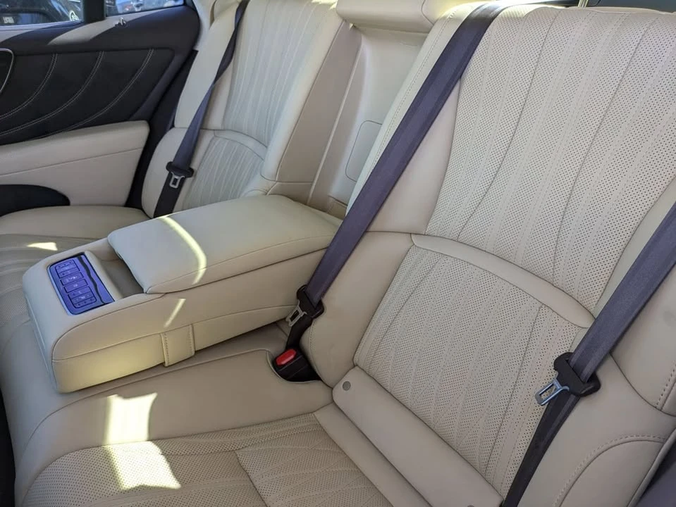2020 Lexus LS 5th Gen - Image 4 of 18