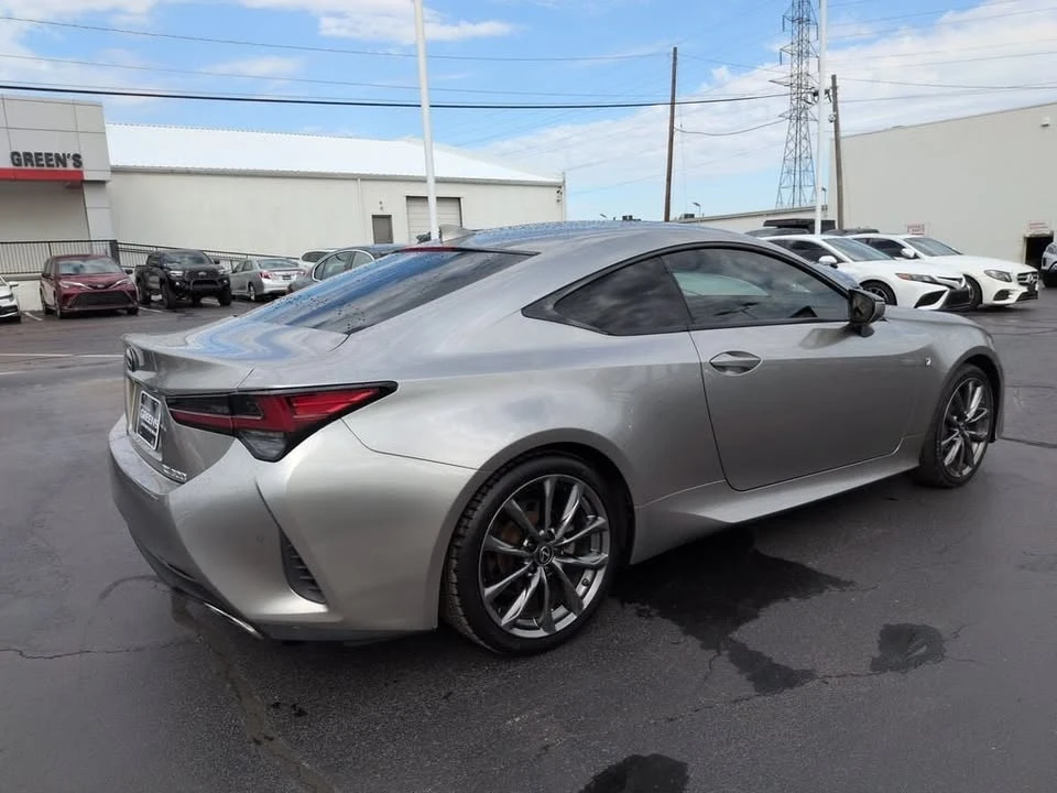 2020 Lexus RC - Image 4 of 20