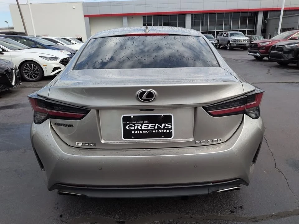 2020 Lexus RC - Image 3 of 20